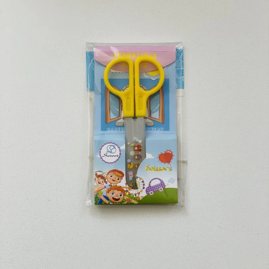 تصویر  قیچی کاردستی