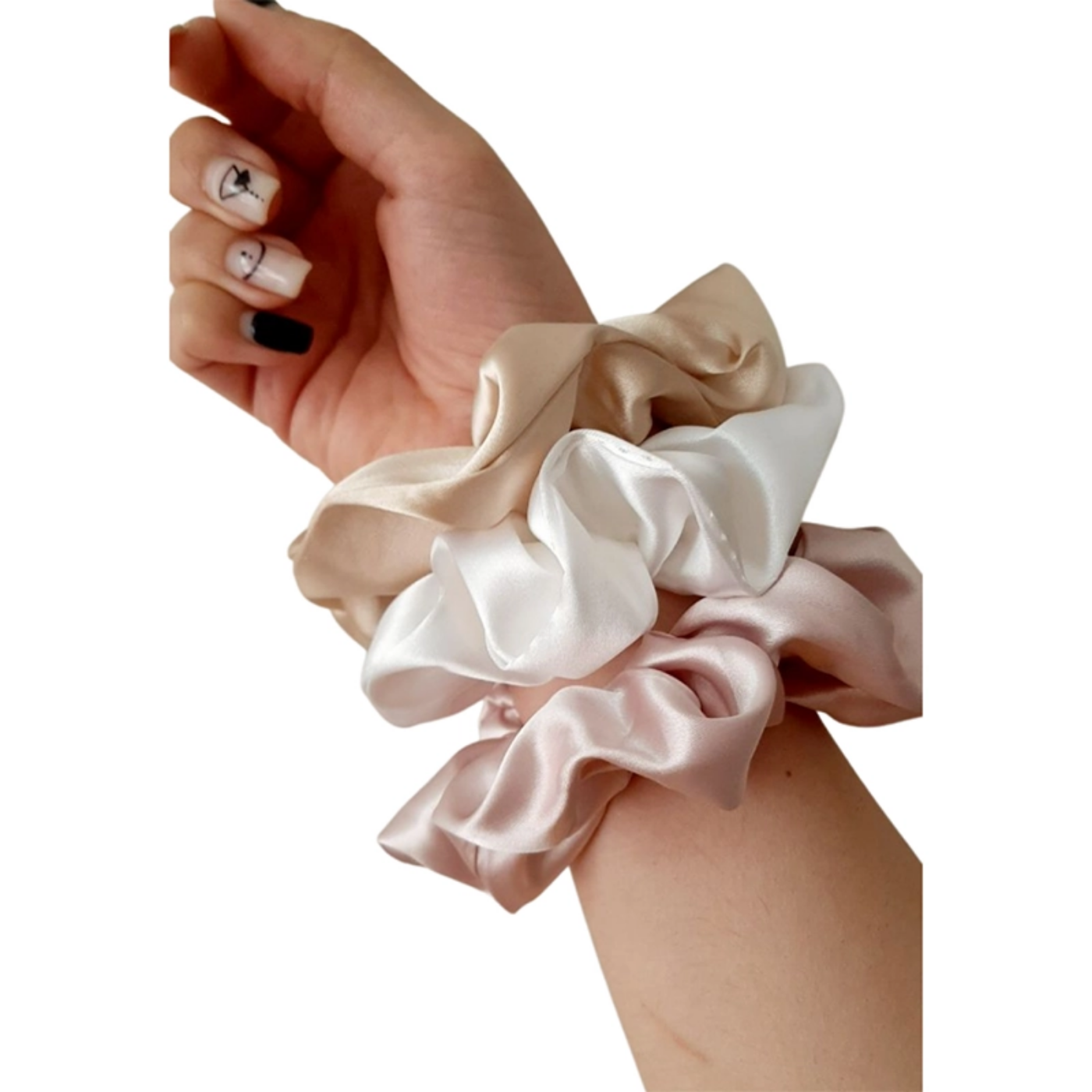 تصویر  کش مو زنانه مدل اسکرانچی معمولی ساتن