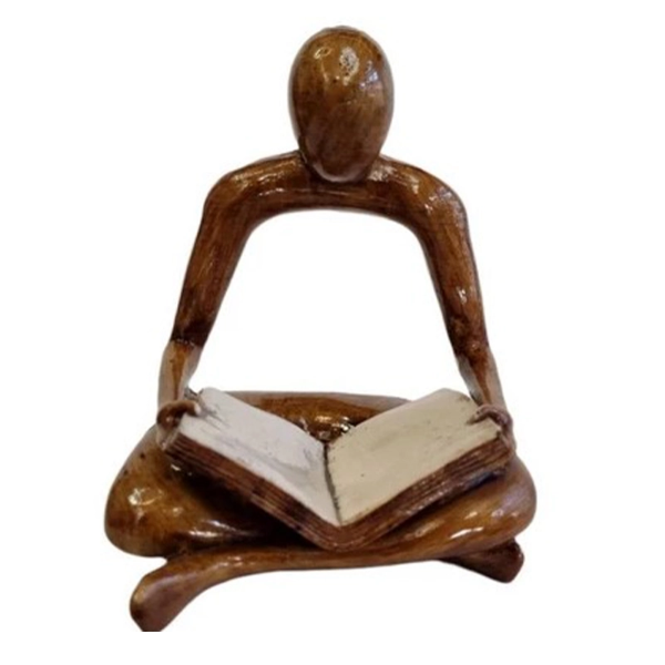 تصویر  مجسمه کتابخوان در دو طرح