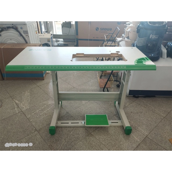 تصویر  چرخ خیاطی راسته دوز صنعتی SGGEMSY مدل ۸۸۰۲E همراه با میز