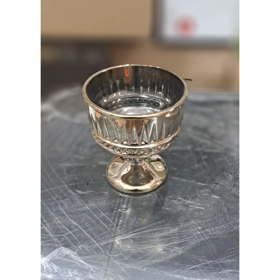 تصویر  بستنی خوری 6تایی